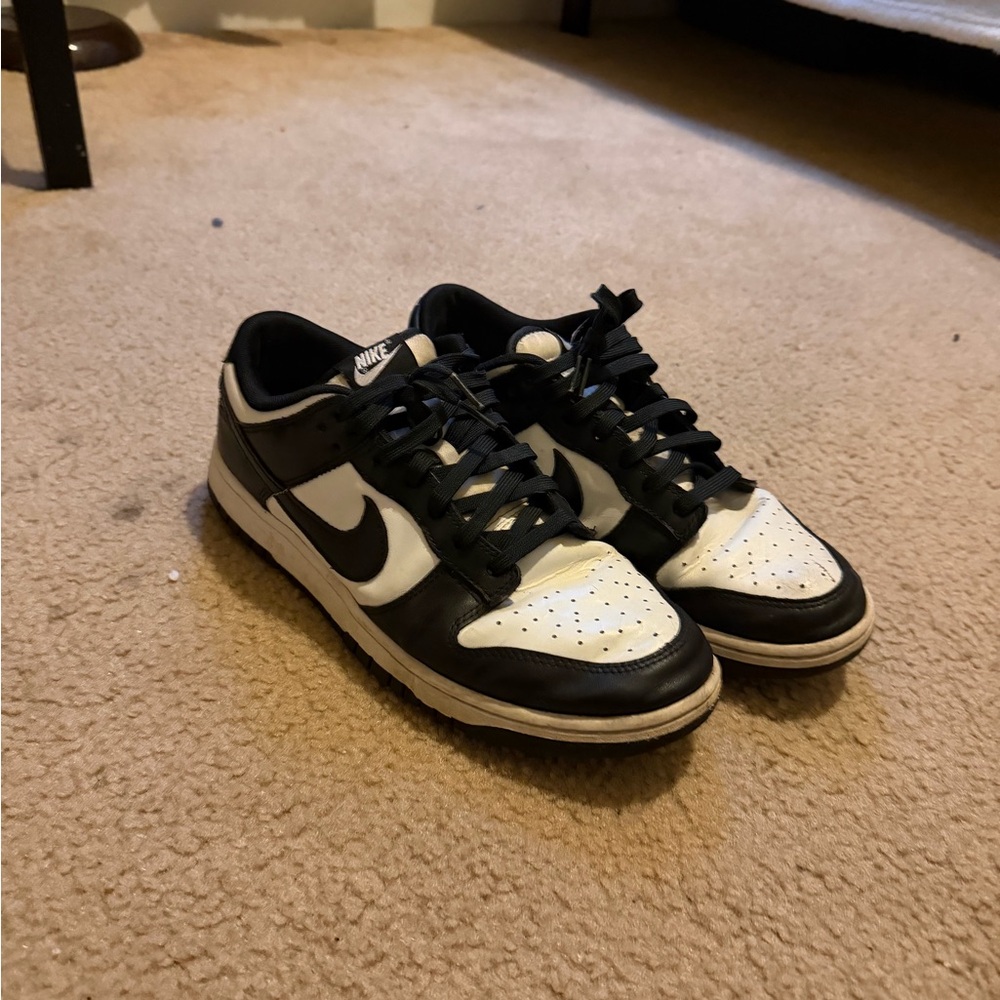 Men’s Nike Panda Dunk Low Size 11.5